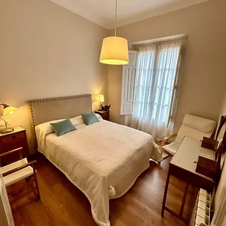 La Farola Apartamento *