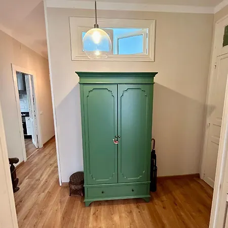 La Farola Apartment